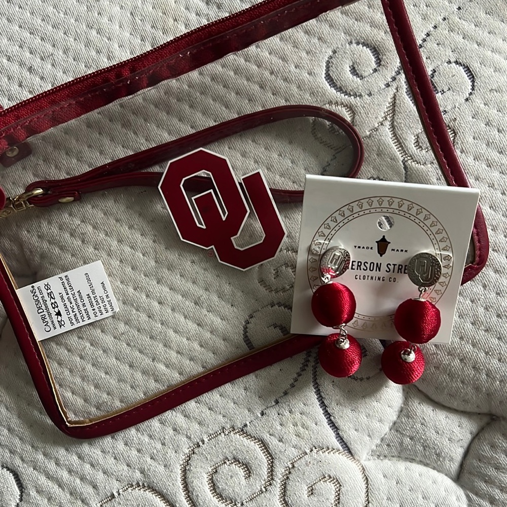 Clear OU clutch and matching earrings